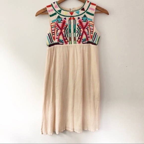 ANTHROPOLOGIE BY GRYPHON  EMBROIDERED DRESS SIZE MEDIUM - Picture 2 of 14